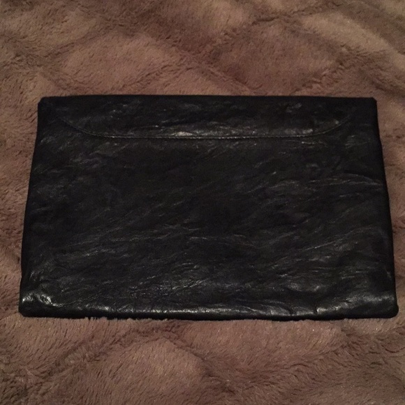 Givenchy Obsidia Black Sheepskin Leather Clutch - Picture 5 of 8